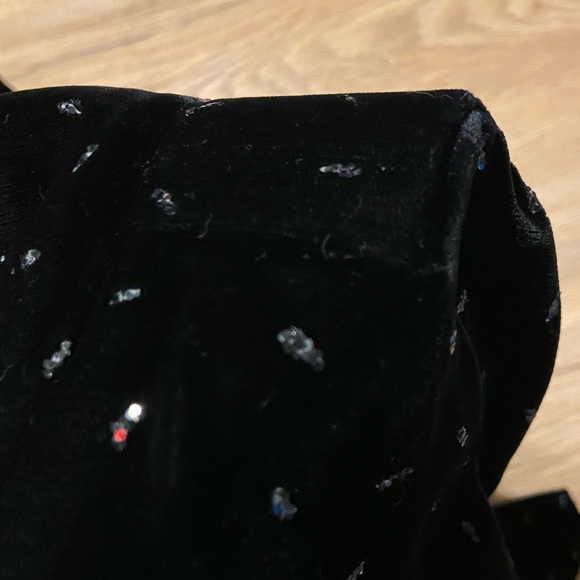 Vintage Carolina Herrera velvet special event jacket with glitter detail. - Picture 8 of 10